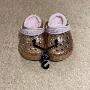 Classic lined glitter clog crocs girls 8